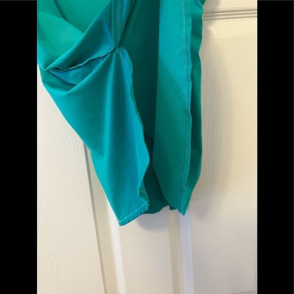 VS Sport Workout Tank Top - Picture 6 of 7